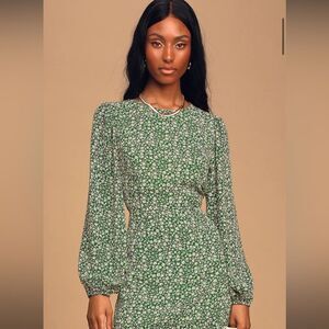 Lulus green floral long sleeve mini dress - Size M